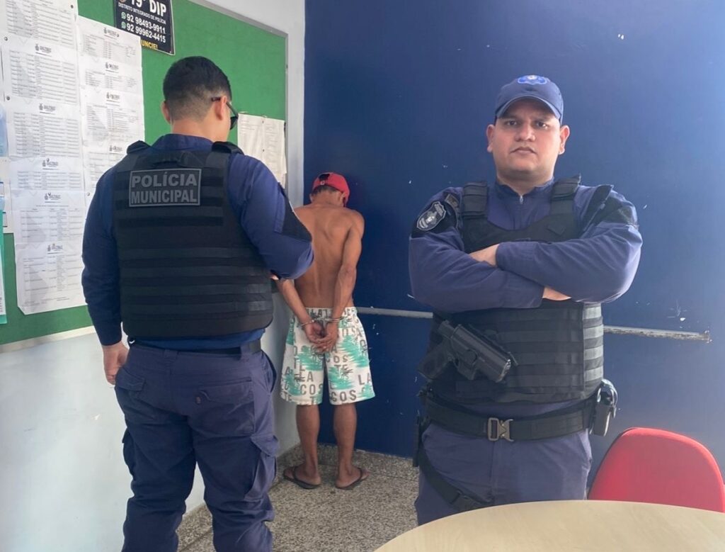Guarda Municipal de Manaus prende foragido durante patrulhamento na Ponta Negra