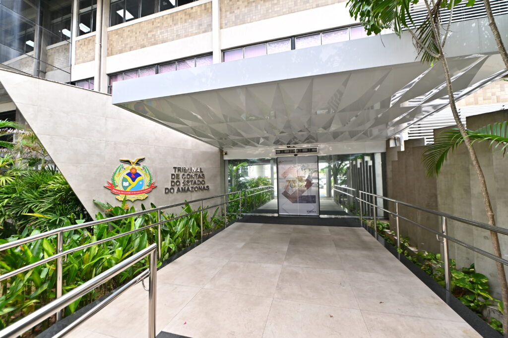 TCE-AM convida para lançamento de revista voltada à pesquisa e inovação no controle externo