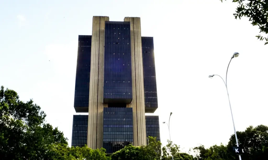 Copom decide futuro da Selic com inflação em foco e cenário de incertezas