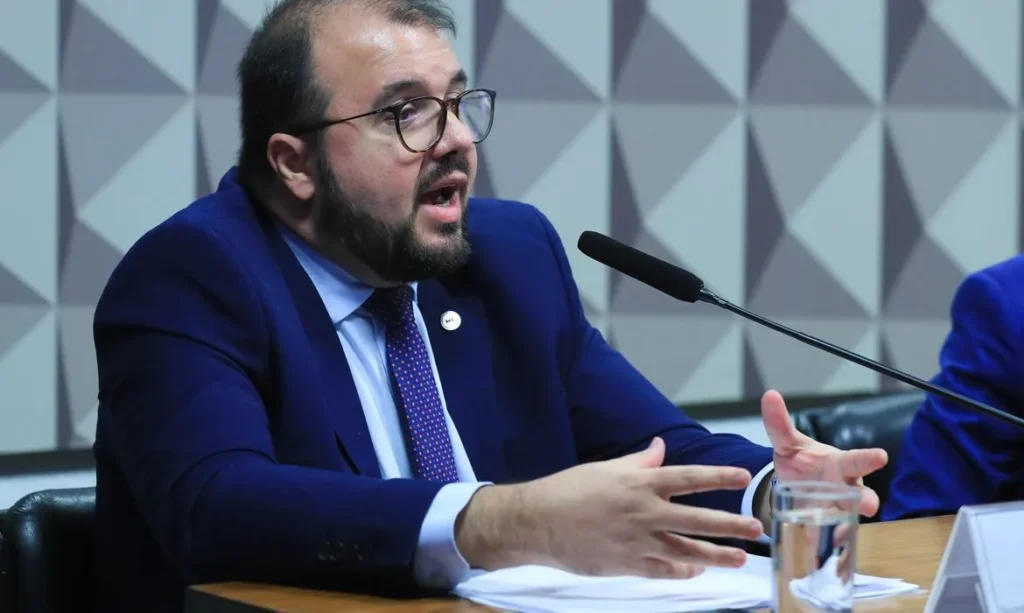 Novo secretário de reformas econômicas assume Ministério da Fazenda