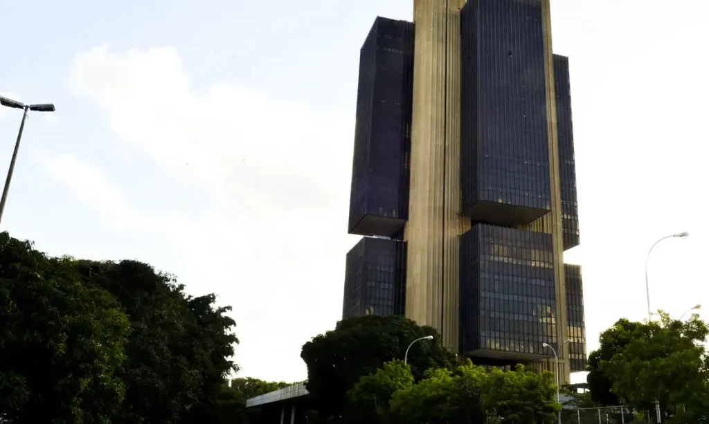 Banco Central eleva exigências de segurança para provedores de tecnologia financeira