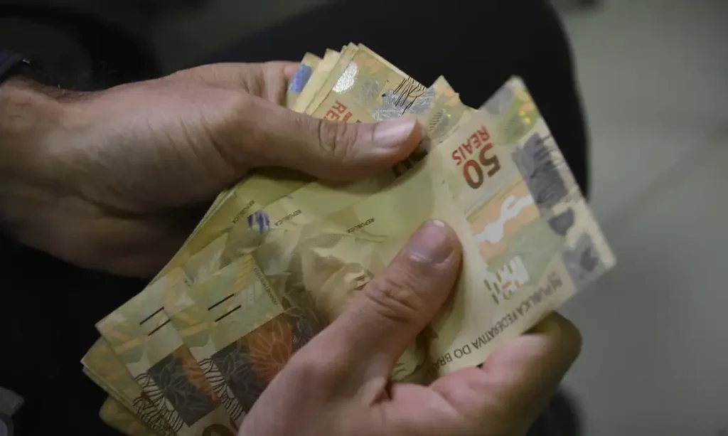 Abono salarial 2026: consulte seu direito e saiba quando receber