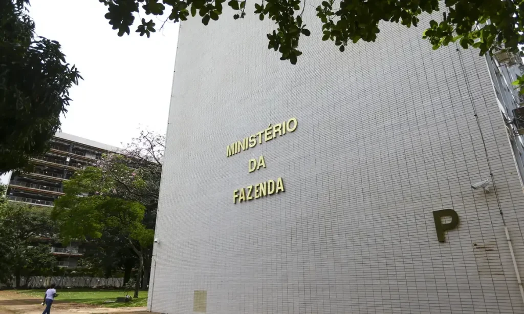 Brasil atrai US$ 4,5 bilhões em nova emissão de títulos soberanos