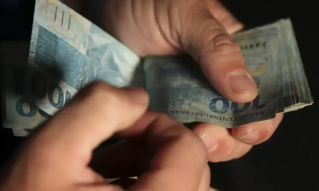 R$ 429 milhões esquecidos foram resgatados por brasileiros em dezembro