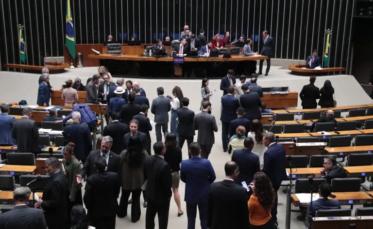 Câmara aprova inclusão do etanol em acordo internacional de açúcar