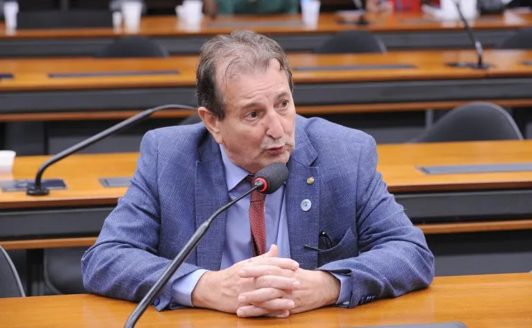 Agenda ambiental 2026: transição energética e combate ao “pacote da destruição” em foco