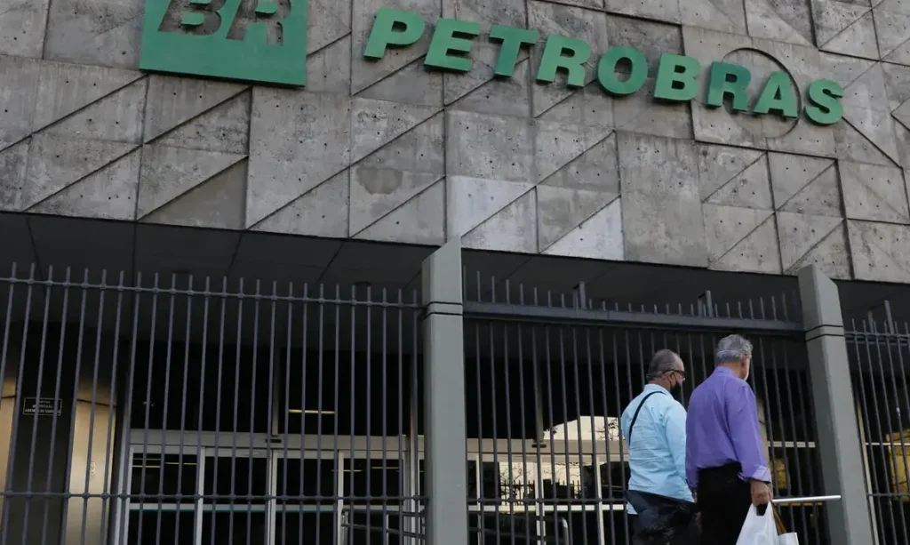 Petrobras: lucro bilionário em 2025 supera expectativas com alta na produção
