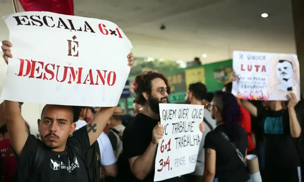 Nova pesquisa: 8 em cada 10 jovens e adultos querem o fim da escala 6×1 sem cortes salariais