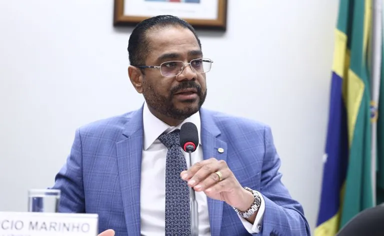 Prazo para empresas responderem a consumidores pode cair para 15 dias