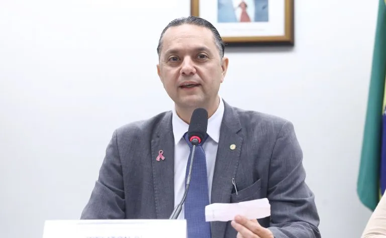 Doença renal crônica em foco: comissões da Câmara debatem a saúde dos rins e seus impactos