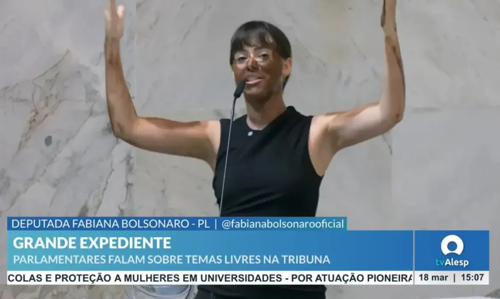 Deputada Fabiana Bolsonaro enfrenta processo por blackface e discurso transfóbico na Alesp