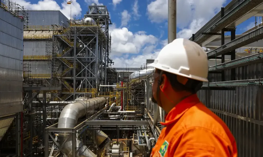 Petrobras anuncia devolução de valores após polêmico leilão de gás com preços elevados