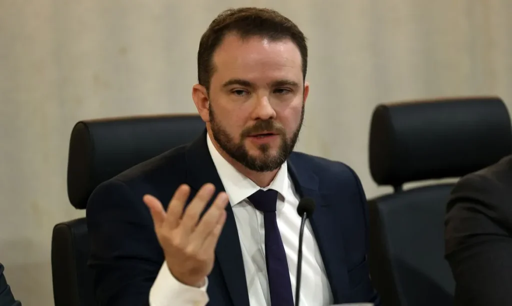 Governo prepara nova versão do Desenrola: anúncio previsto após retorno de Lula da Europa