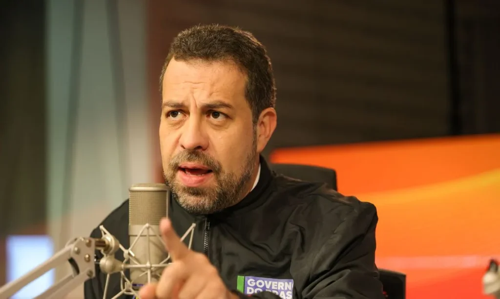 Boulos acusa setores poderosos de “terrorismo econômico” contra fim da escala 6×1