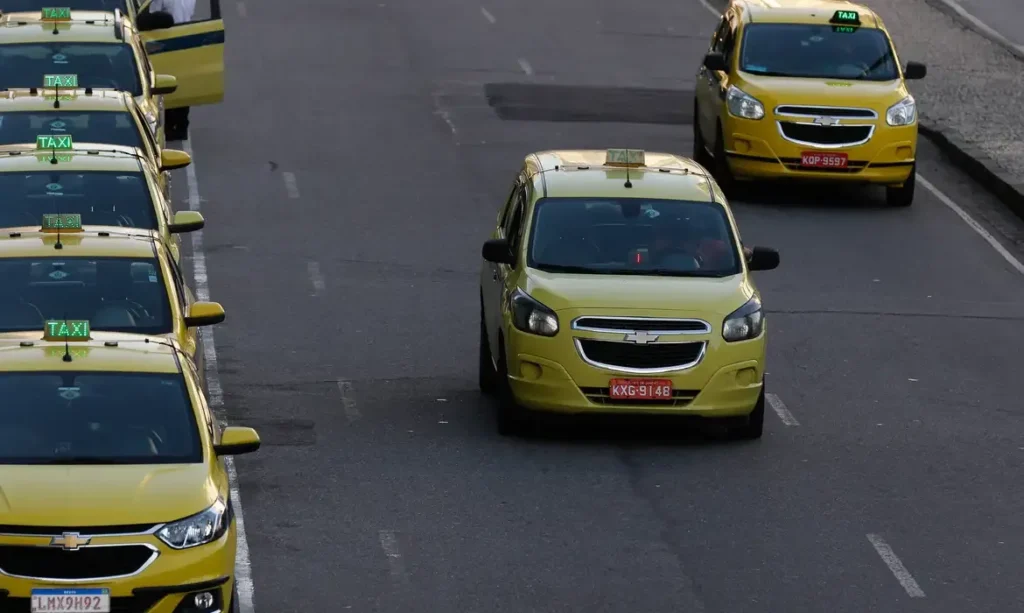 Nova linha de crédito de R$ 30 bilhões impulsiona renovação de frota para motoristas de app e taxistas