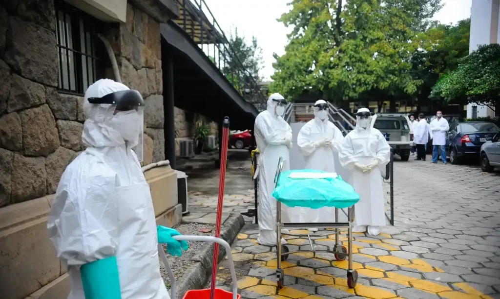 Protestos mortais no Quênia contra centro de quarentena para americanos expostos ao Ebola