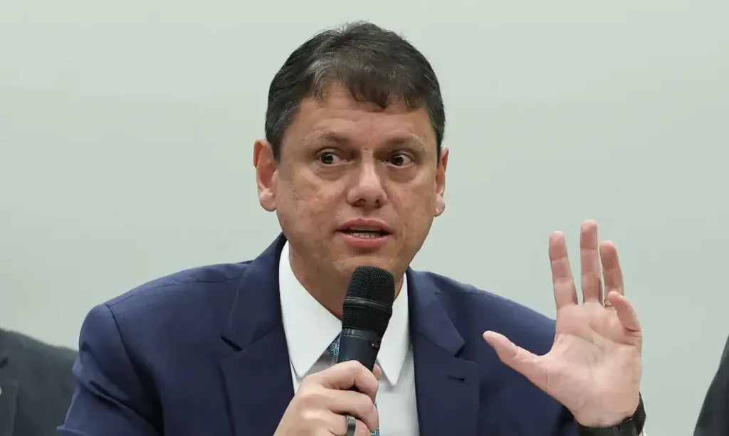 TCE-SP aprova contas de Tarcísio de 2025, mas aponta ressalvas em gestão fiscal