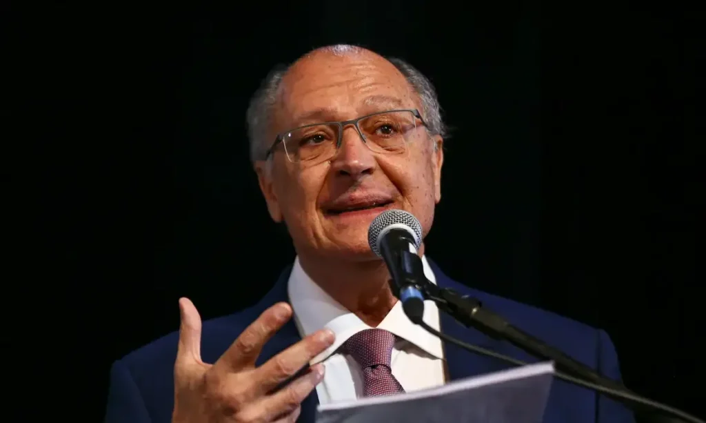 Geraldo Alckmin: a jornada do médico ao vice-presidente e ministro