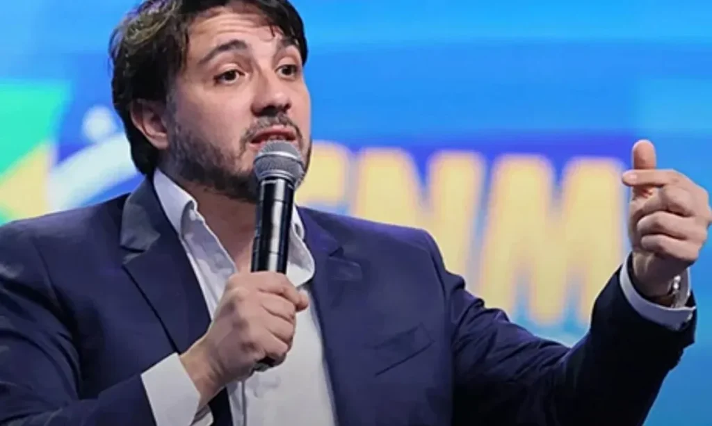 Partido Missão lança Renan Santos como candidato à Presidência em convenção antecipada