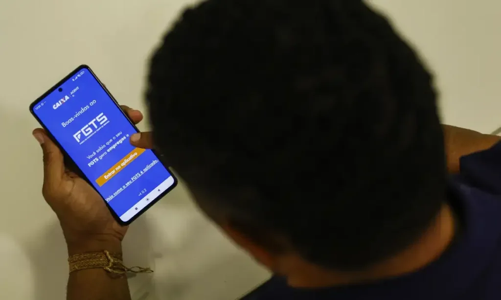 Lucros do FGTS: entenda quanto você receberá e como consultar o valor