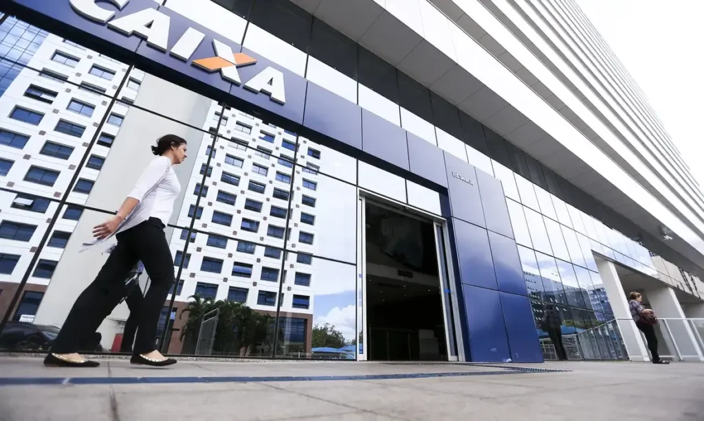 Caixa Econômica Federal registra lucro de R$ 3,9 bilhões no 2º trimestre impulsionado por crédito, mas vê inadimplência subir