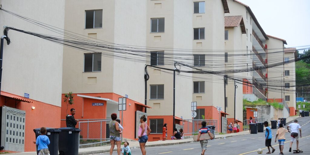 Orçamento de 2027 não prevê aumento para o Bolsa Família; valor é inferior a anos anteriores