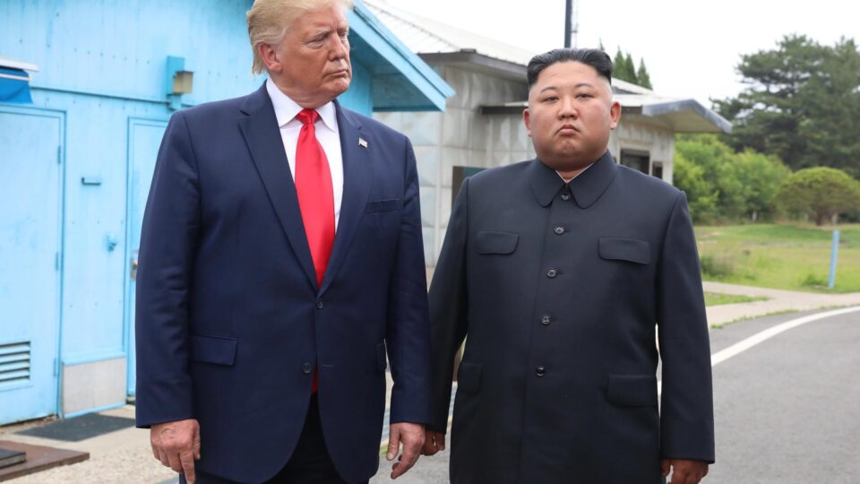 Inteligência sul-coreana aponta para diálogos entre EUA e Coreia do Norte, com possibilidade de nova cúpula