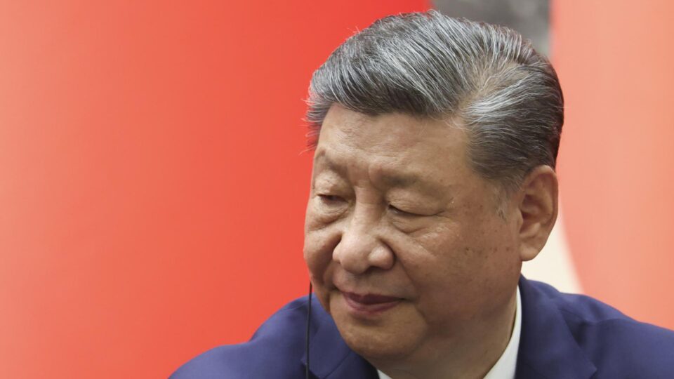 Xi Jinping intensifica viagens diplomáticas em cenário global de tensões com EUA