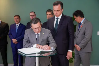 Rodrigo Pacheco toma posse como ministro do TCU com presença de Alckmin e ministros do STF