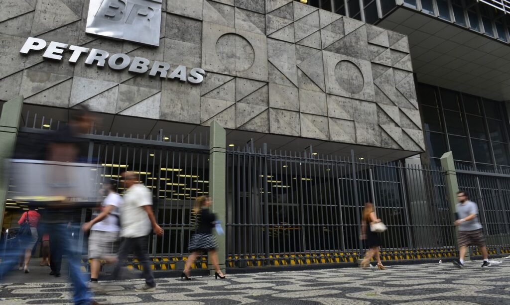 Petrobras garante suprimento de gás dos EUA por mais de duas décadas em novo contrato de GNL