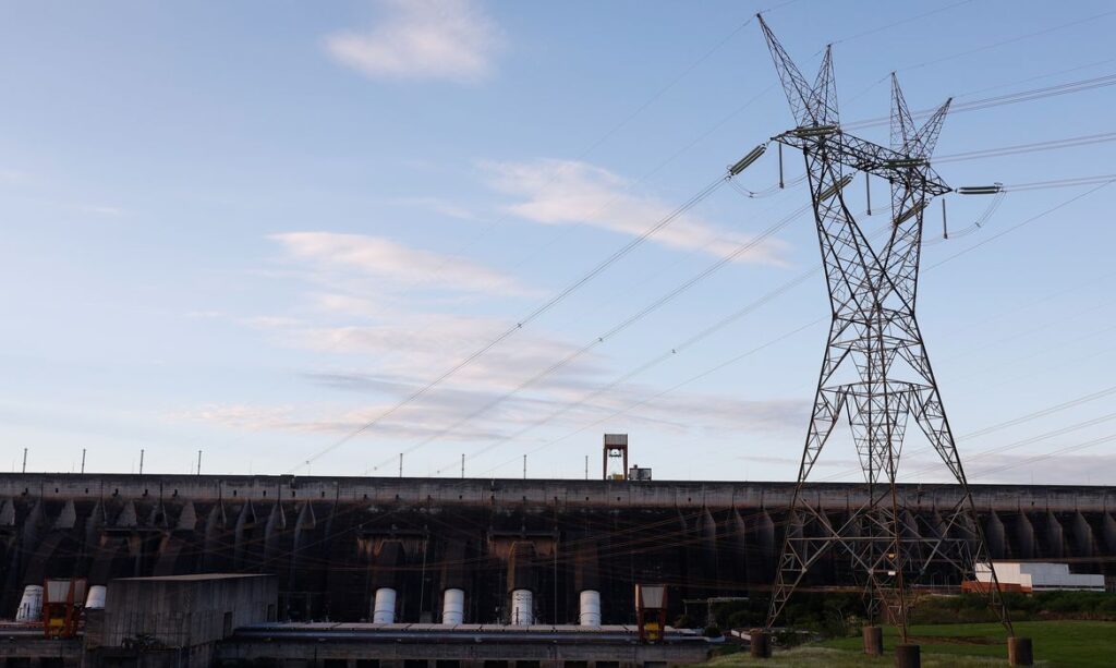 Contas de luz: bandeira verde retorna em outubro após cinco meses de alta